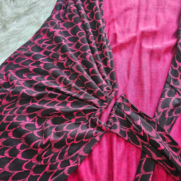 Women's Diane von Furstenberg Dress, Size 8, Pink & Black - Picture 7 of 9